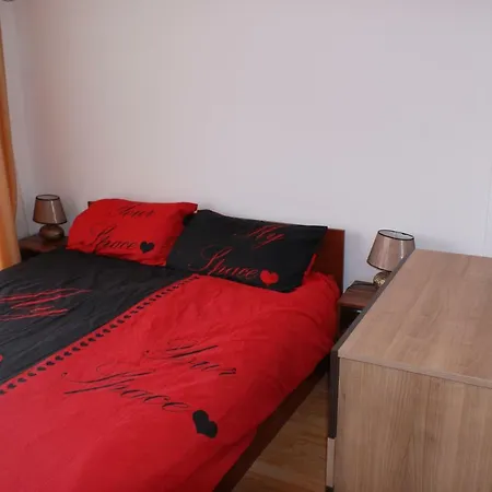 1 Bed In Sunny Day 6 *