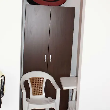 1 Bed In Sunny Day 6 *