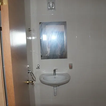 1 Bed In Sunny Day 6 *